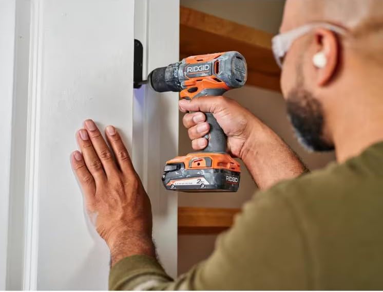 18V Cordless 1/2 in. Drill/Driver Kit with 2.0 AH Battery and Charger I46366
