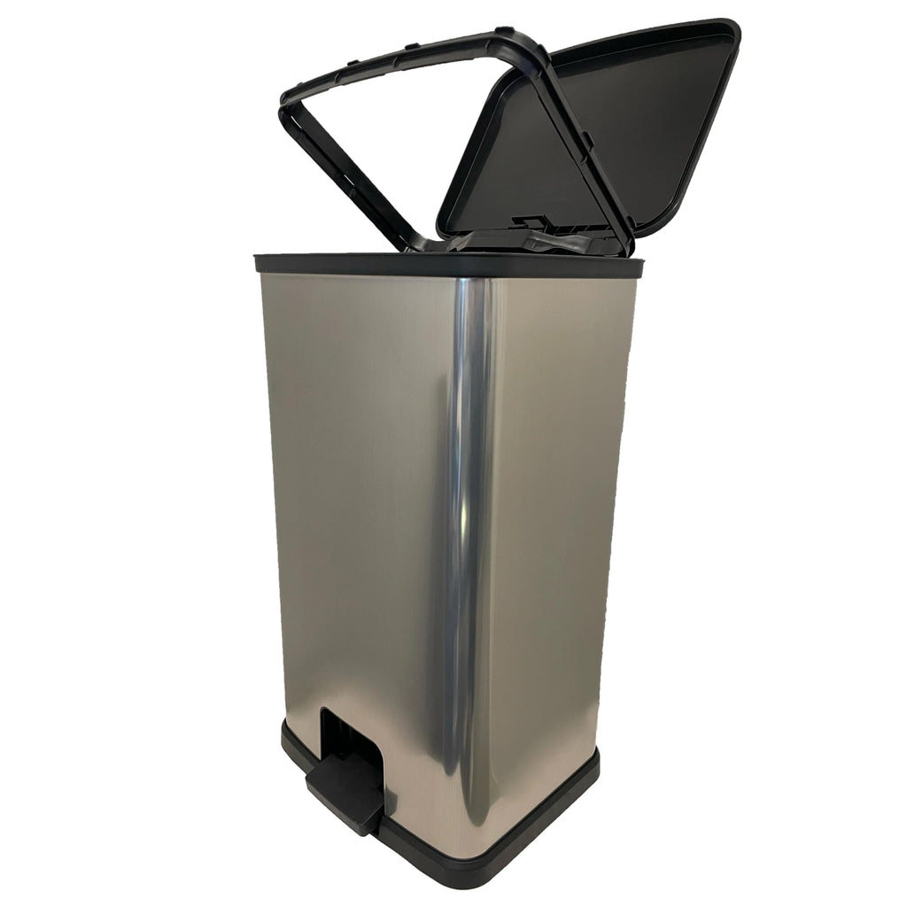 13 Gal Stainless Silver Step Trash Can Y572
