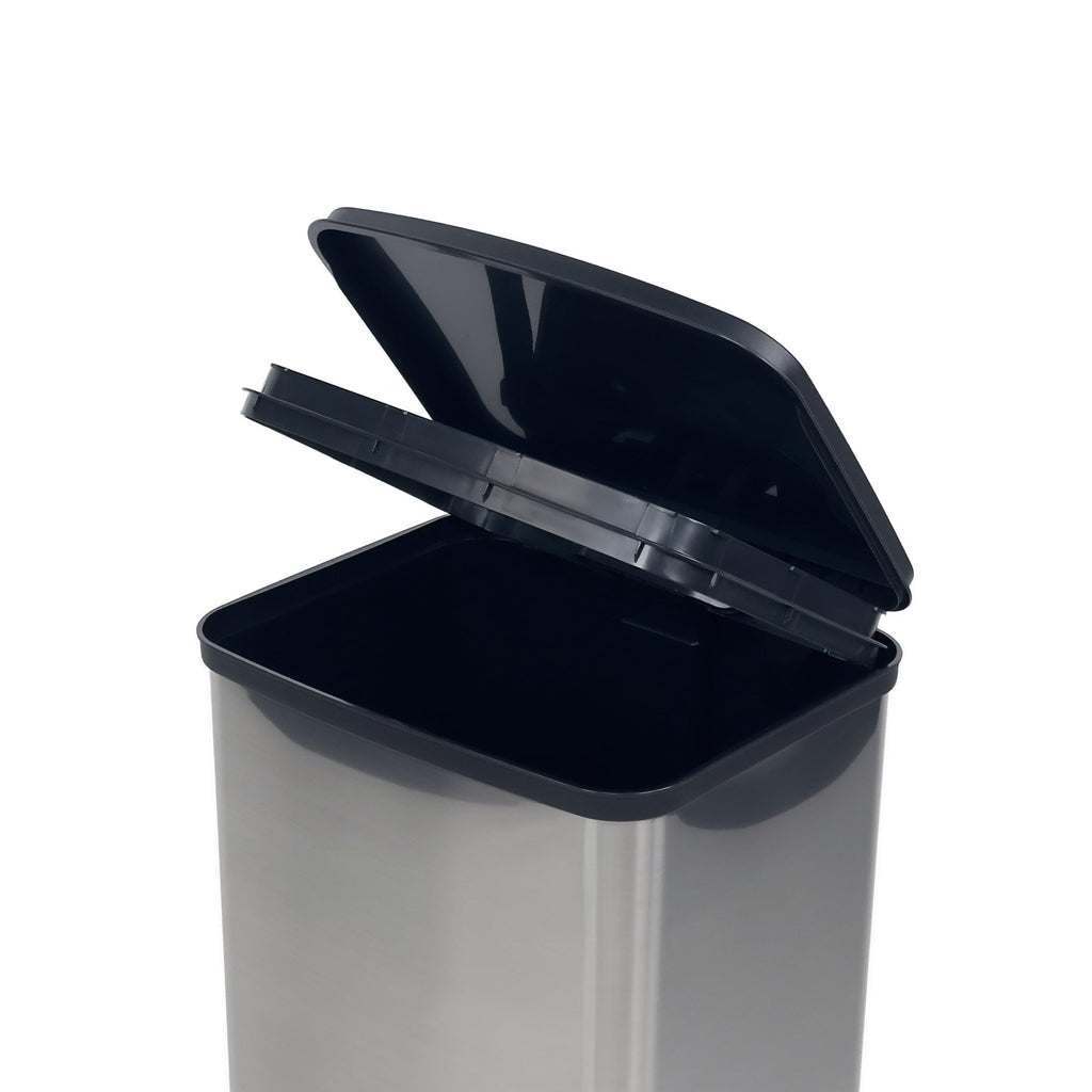 13 Gal Stainless Silver Step Trash Can Y572
