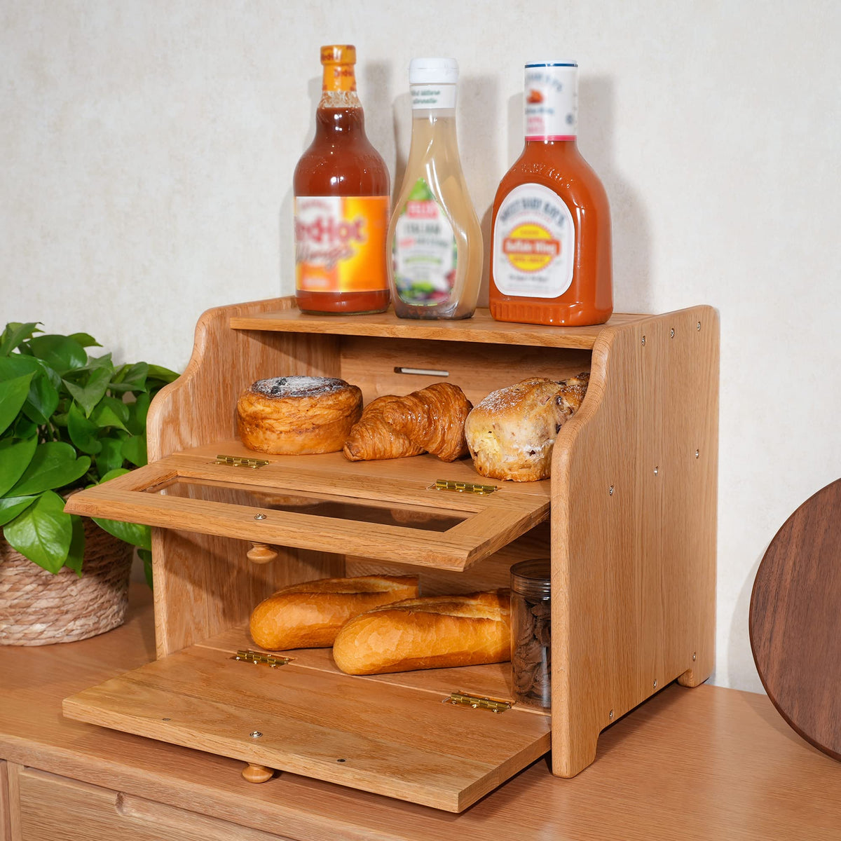 Solid Wood Oak Bread Box with Clear Window Q3411