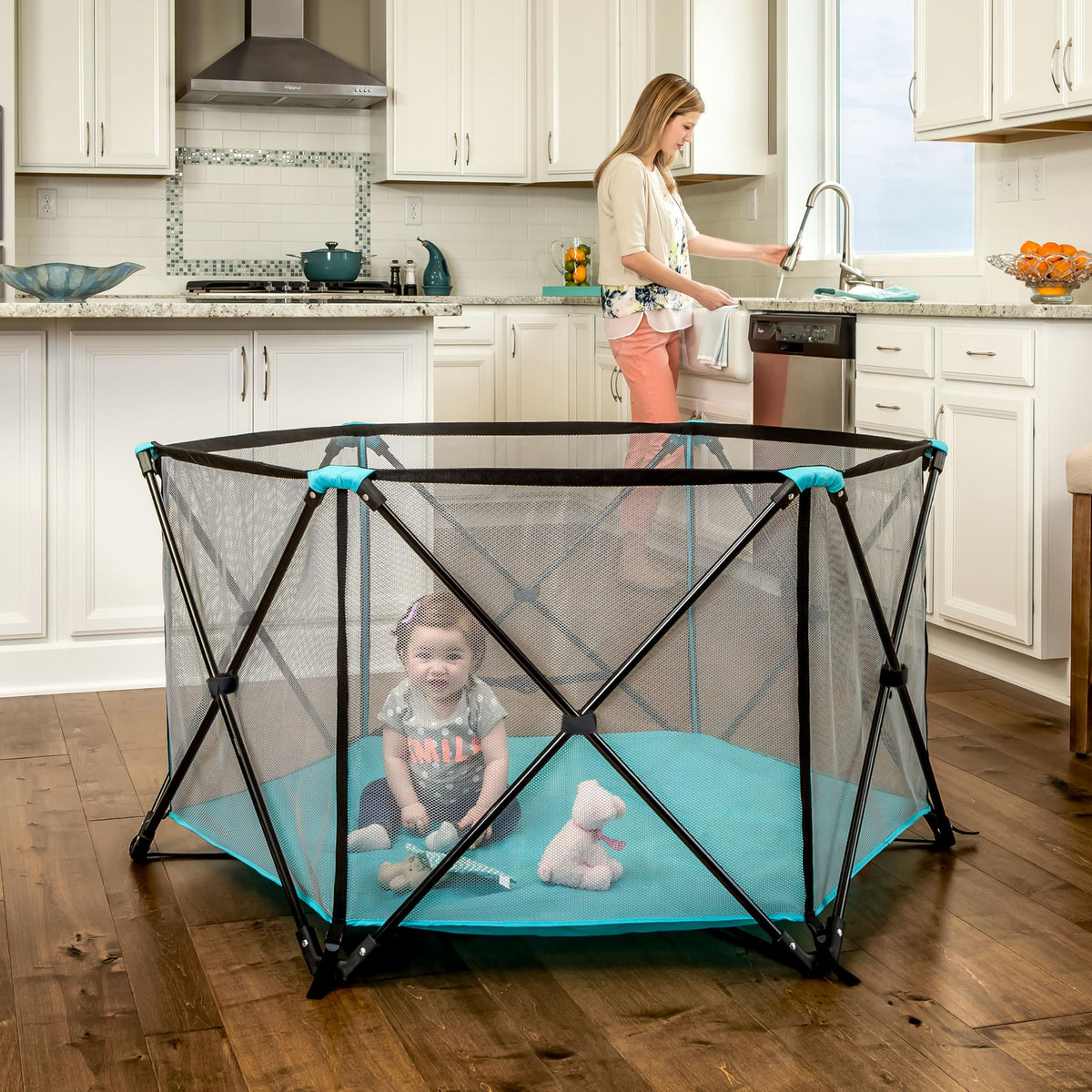Foldable 6-Panel Baby Playpen with Mesh Sides O9091