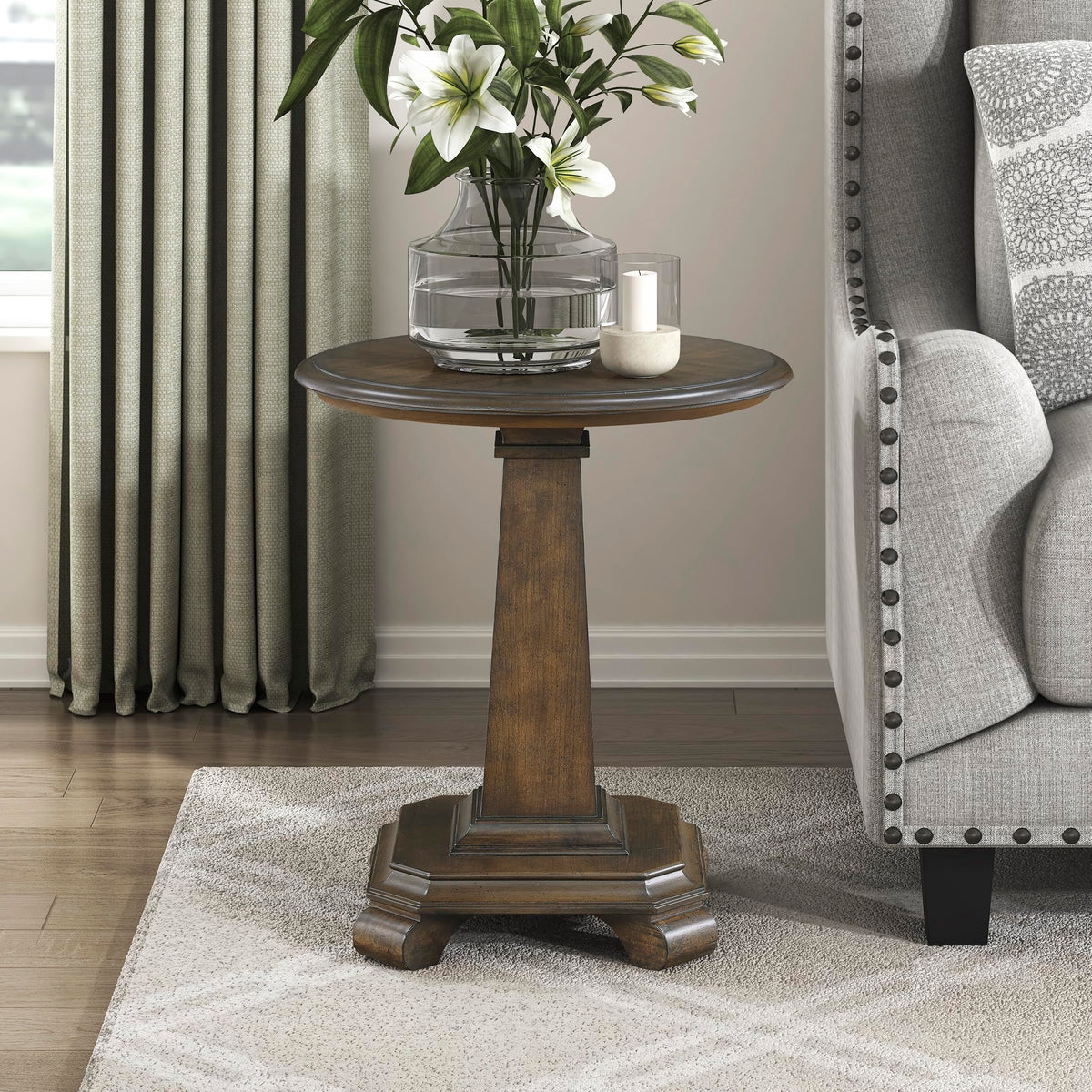 22" Round Wood End Table J165249